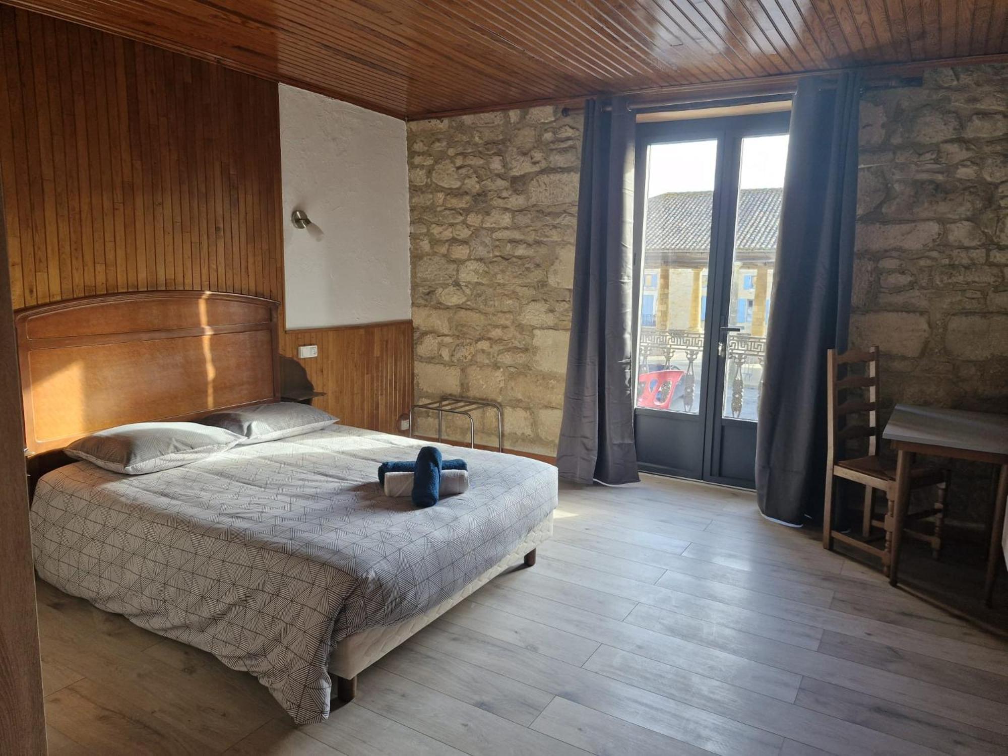 Eden Auberge Villefranche-du-Périgord Екстериор снимка
